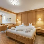 Hotel Kerschdorfer - Wohlfuehlhotel Garni - Adults Only Kaltenbach