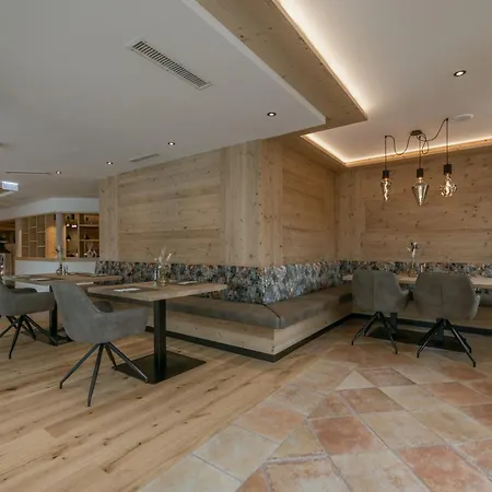 Kerschdorfer - Wohlfuehlhotel Garni - Adults Only 4* Kaltenbach