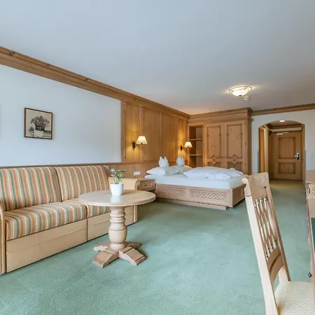 Kerschdorfer - Wohlfuehlhotel Garni - Adults Only 4* Kaltenbach