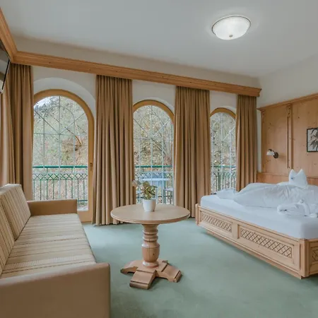 Wohlfuehlhotel Kerschdorfer - - Adults Only