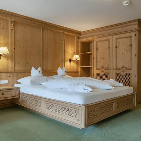 Wohlfuehlhotel Kerschdorfer - - Adults Only Otel Kaltenbach