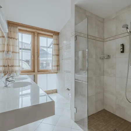 Wohlfuehlhotel Kerschdorfer - B&B - Adults Only