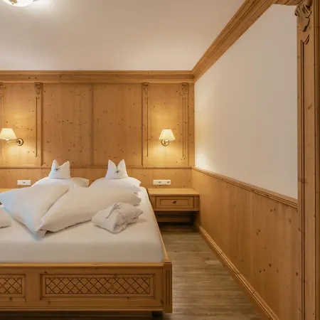 Kerschdorfer - Wohlfuehlhotel Garni - Adults Only Kaltenbach