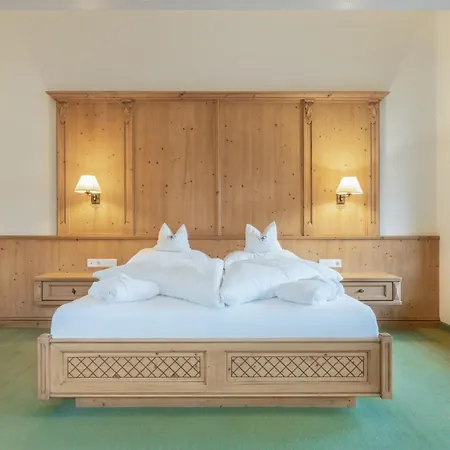 호텔 Kerschdorfer - Wohlfuehlhotel Garni - Adults Only 4*