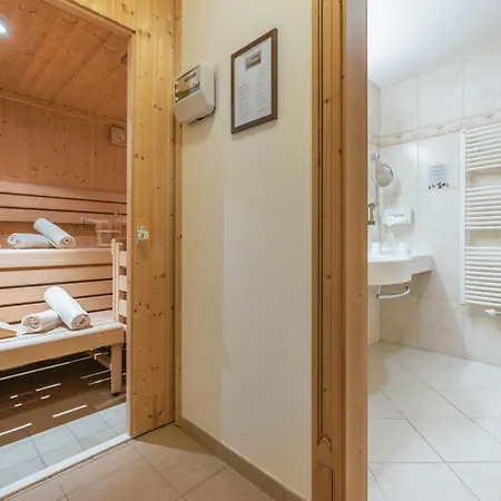 Kerschdorfer - Wohlfuehlhotel Garni - Adults Only Hotel Kaltenbach