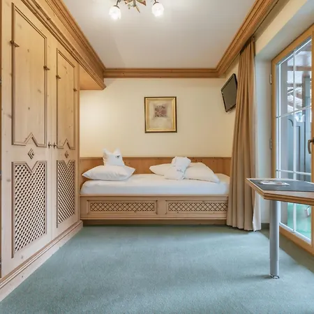Kerschdorfer - Wohlfuehlhotel Garni - Adults Only Hotel 4*