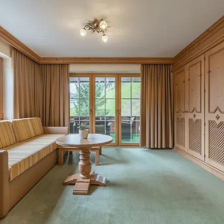 Wohlfuehlhotel Kerschdorfer - - Adults Only Otel