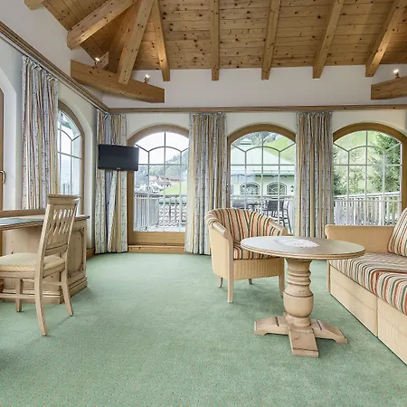 Wohlfuehlhotel Kerschdorfer - B&B - Adults Only