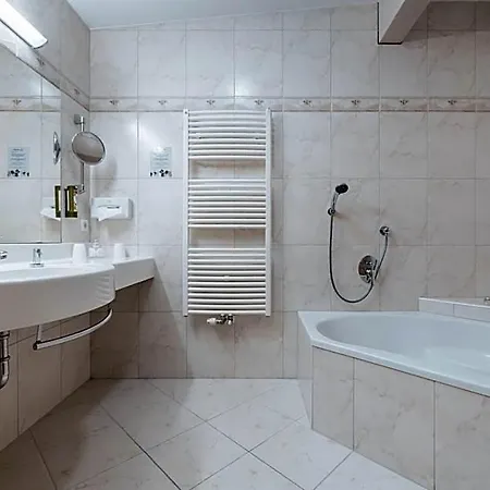 Hotel Wohlfuehlhotel Kerschdorfer - - Adults Only