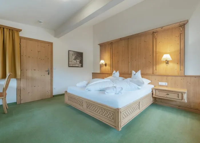 Kerschdorfer - Wohlfuehlhotel Garni - Adults Only Otel Kaltenbach