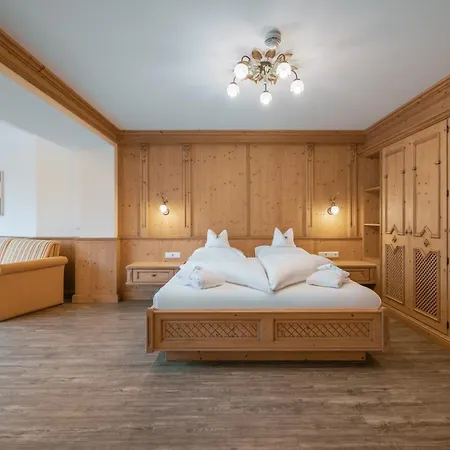 Szálloda Kerschdorfer - Wohlfuehlhotel Garni - Adults Only Kaltenbach